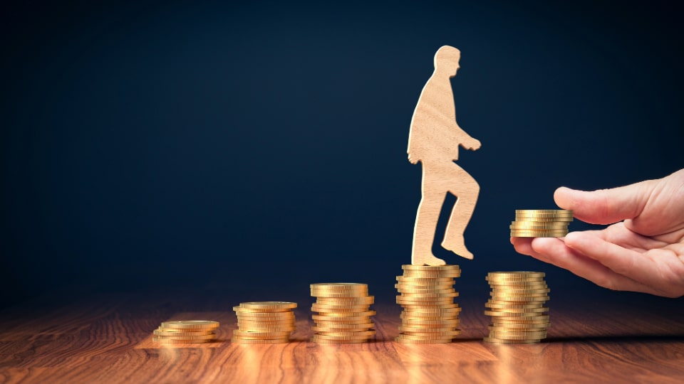 New Report Reveals How Much Money RevOps Professionals Really Make