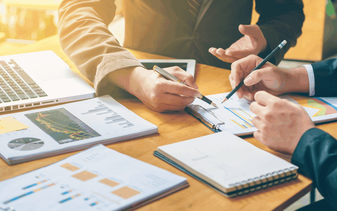 What Is a Sales Compensation Plan? A Complete Guide (+ 7 Examples)