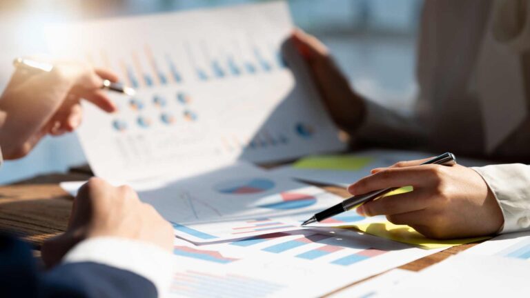 build a sales compensation plan featured image