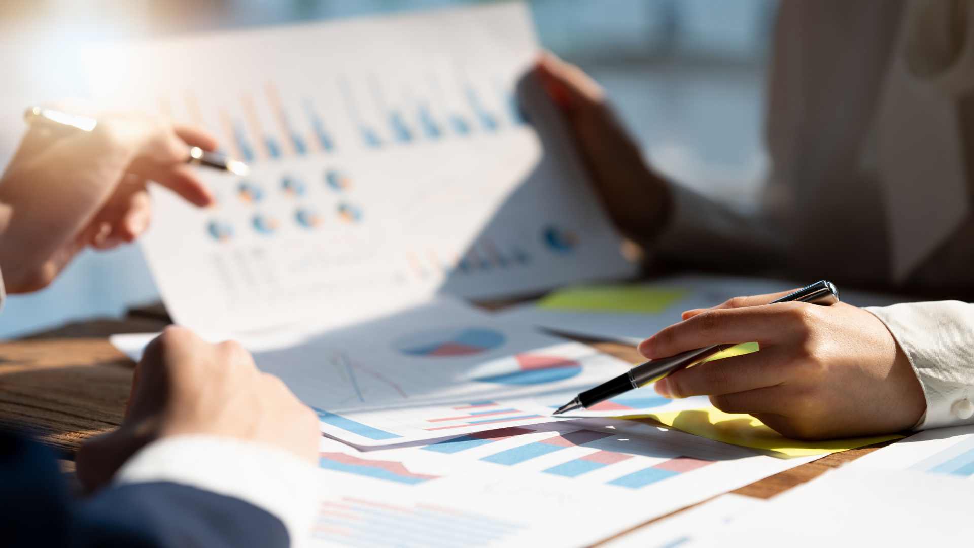 build a sales compensation plan featured image