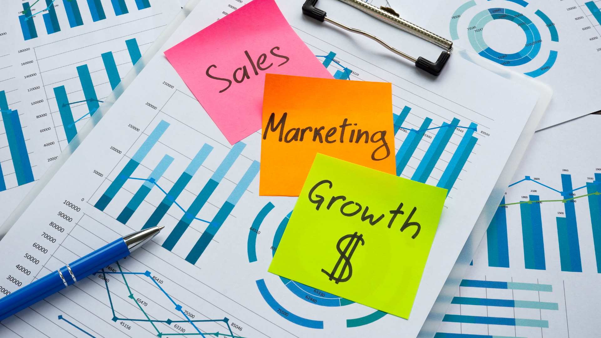 marketing-sourced vs sales-sourced-quotas featured image marketing-sourced vs sales-sourced-quotas featured image