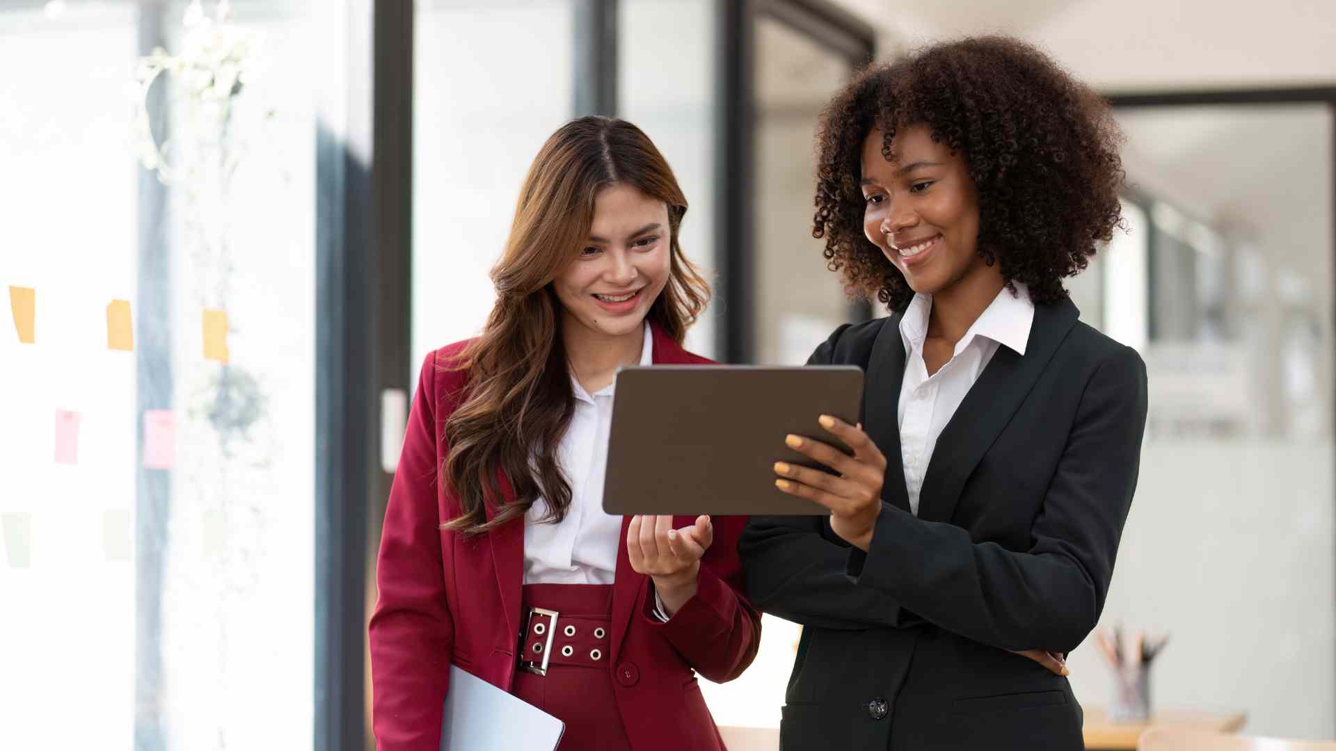 how to align sales and marketing using a shared AI tool featured image how to align sales and marketing using a shared AI tool featured image