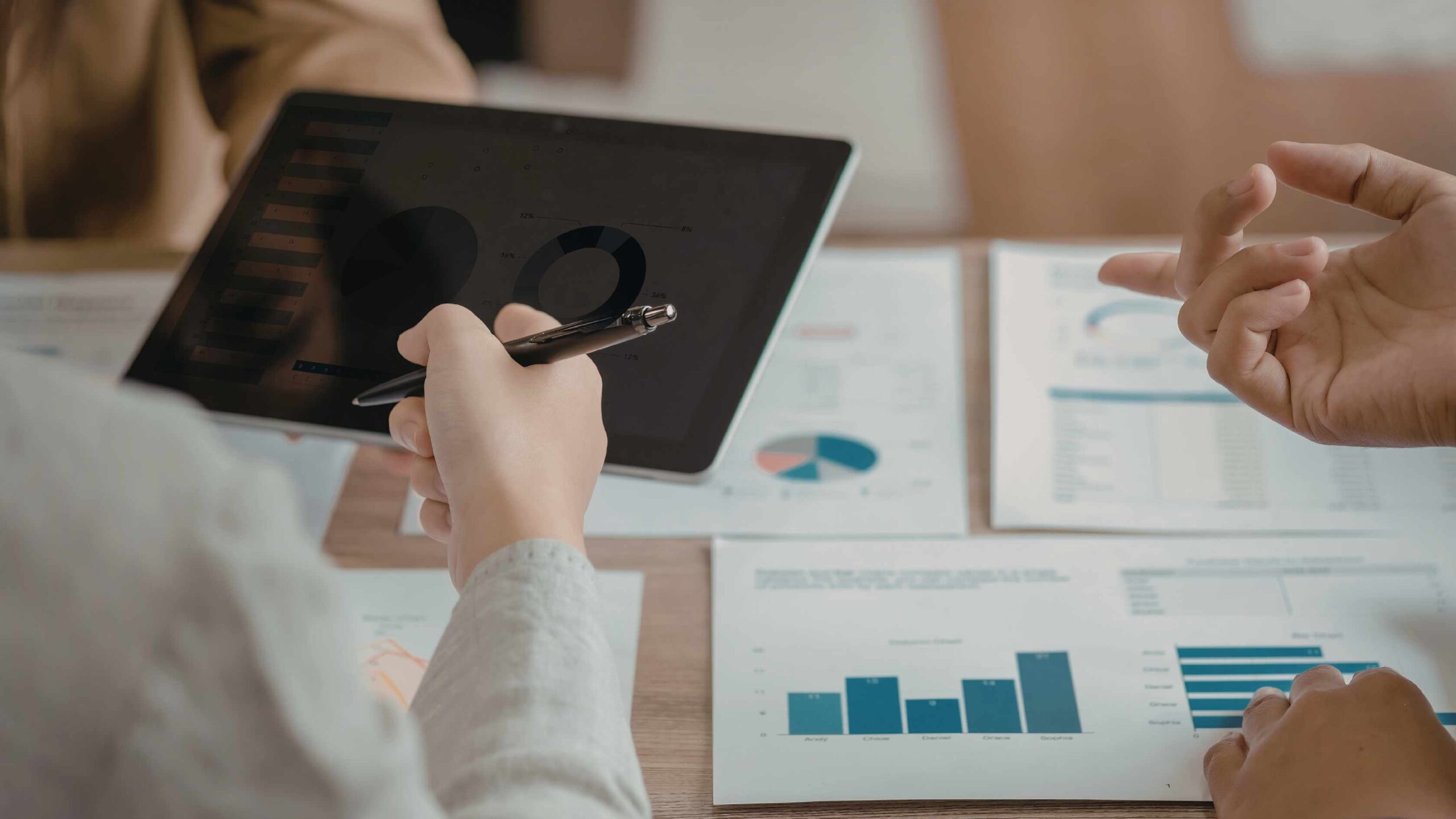 how to build an integrated ai marketing strategy featured image