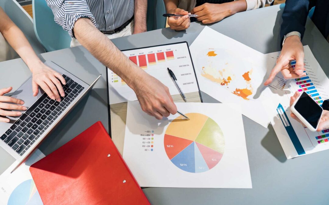Paid Media vs. Organic Media: A RevOps Guide to a Unified GTM