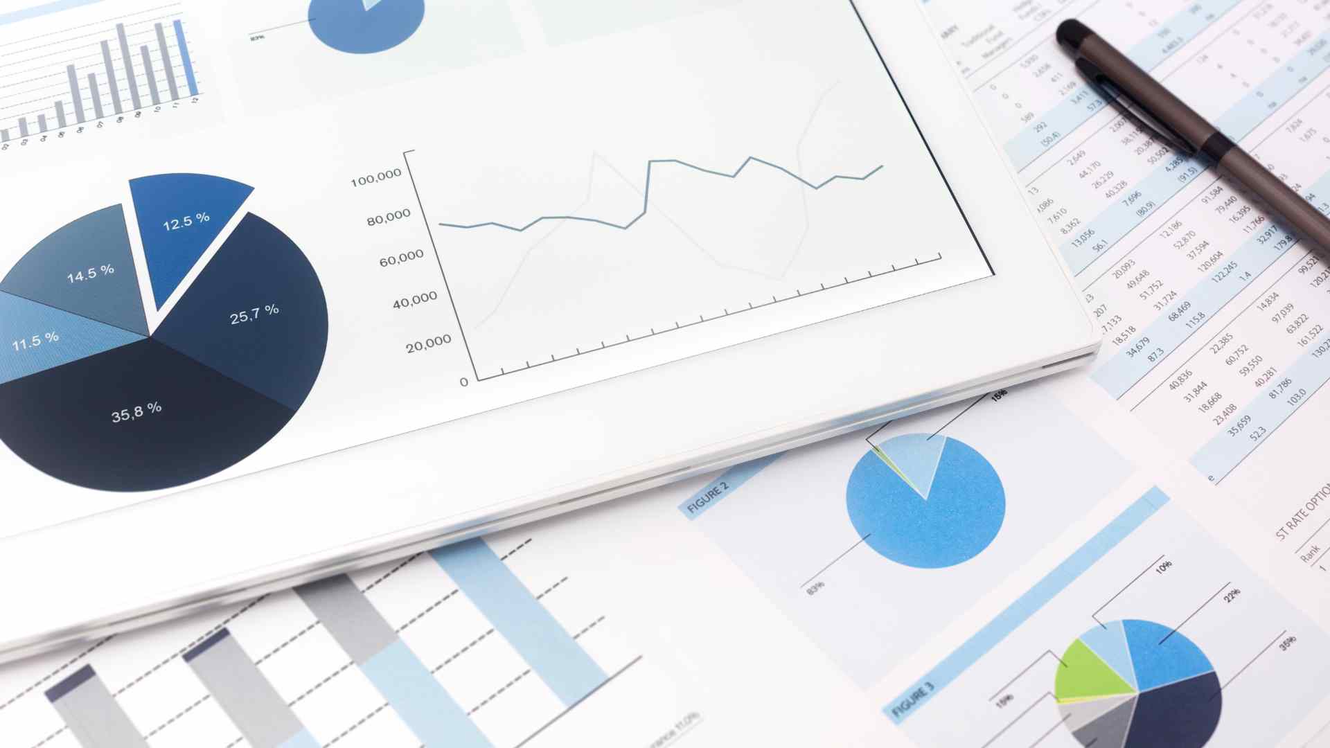 bookings vs revenue featured image bookings vs revenue featured image