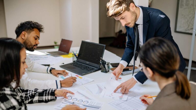 revenue operations manager featured image