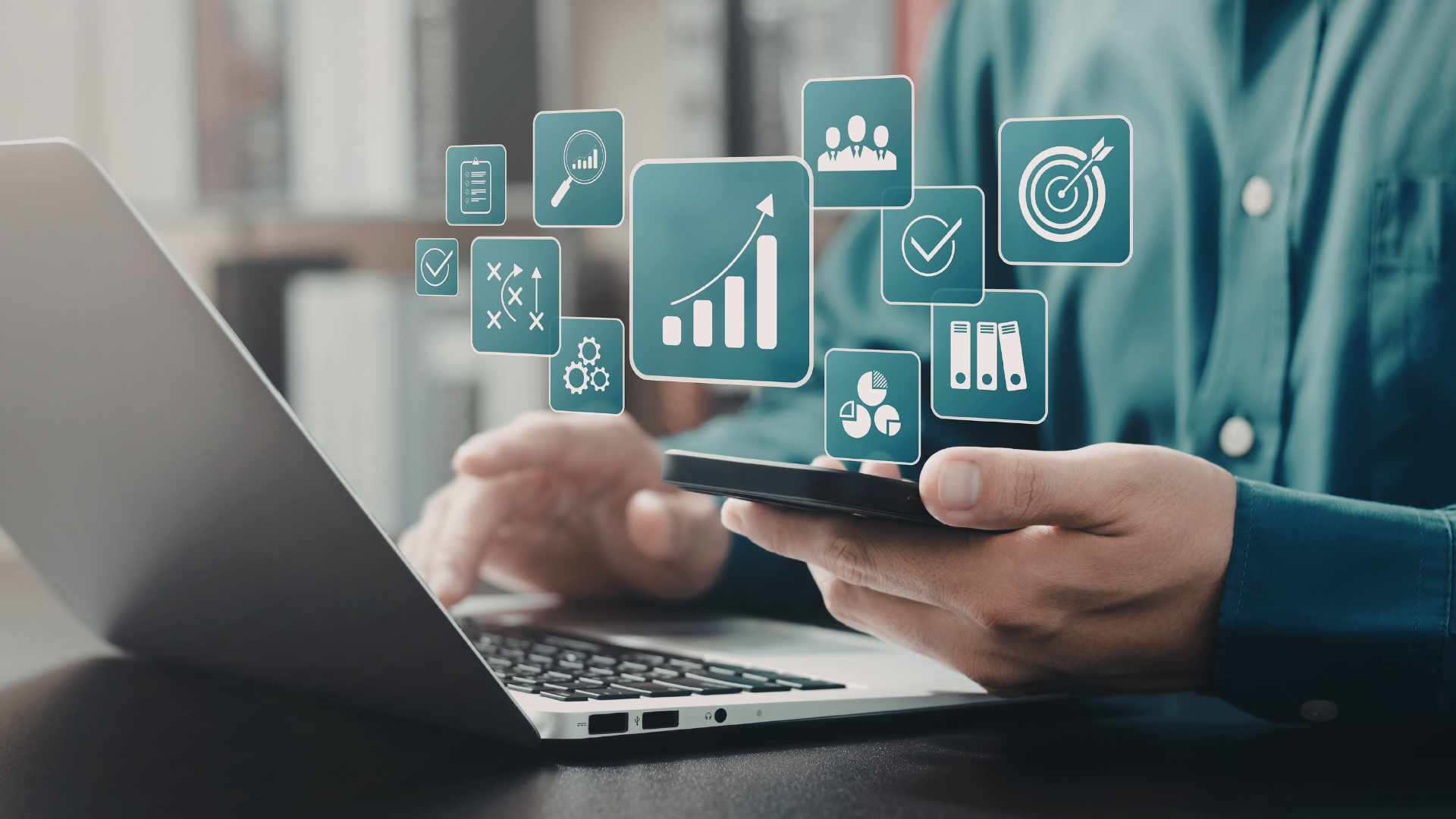 RevOps analytics tool featured image RevOps analytics tool featured image