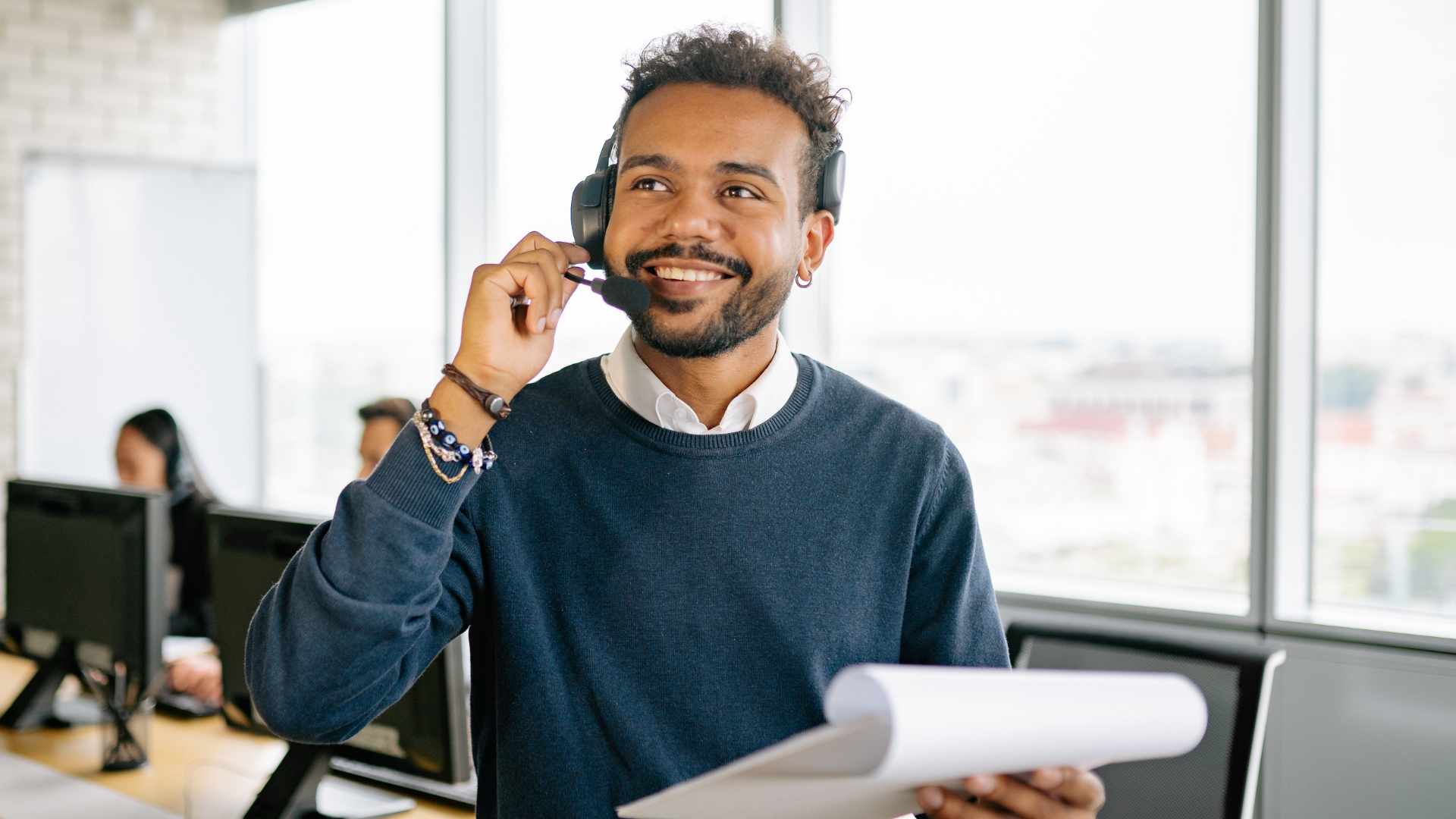 inside sales vs outside sales featured image inside sales vs outside sales featured image
