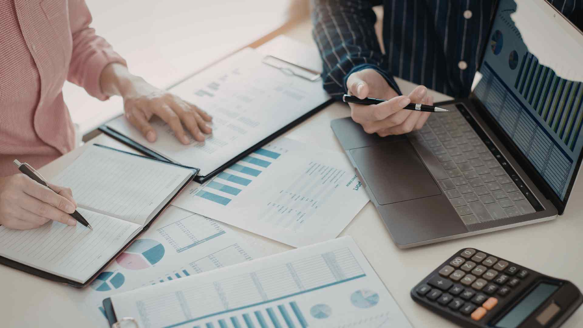 quarterly business review featured image quarterly business review featured image