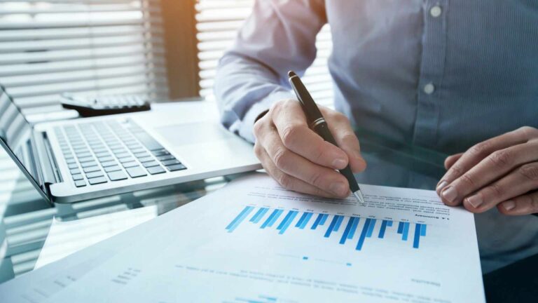 sales performance analytics featured image