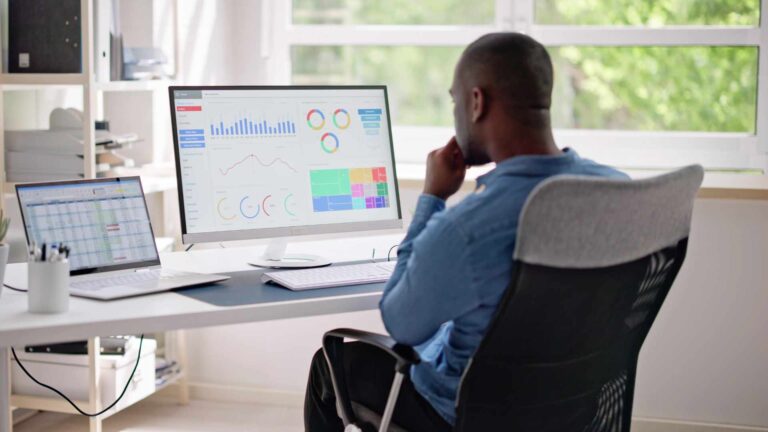revenue operations specialist job description featured image