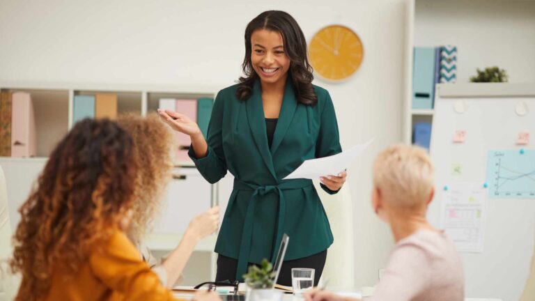vp of revenue operations job description featured image